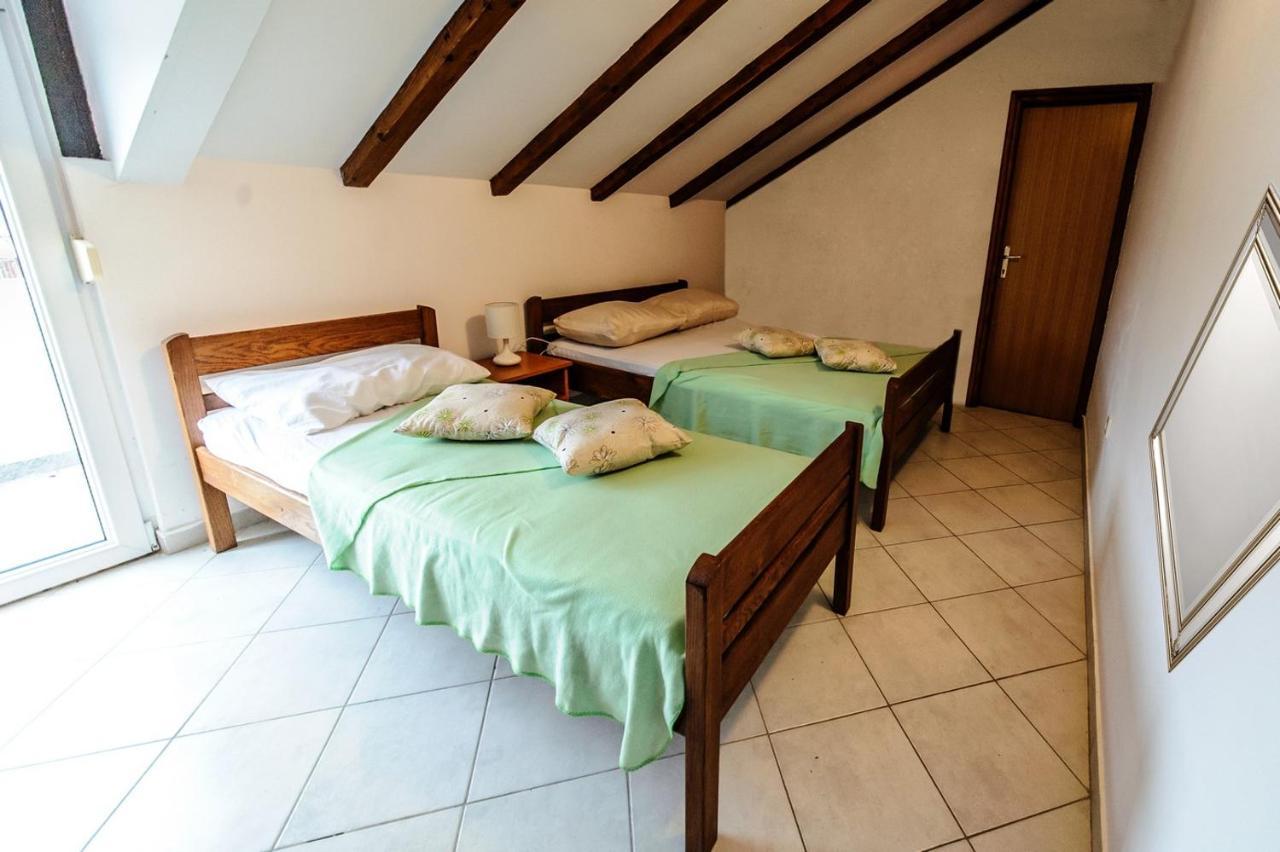 بوسيدارجي Apartments & Rooms Lucie المظهر الخارجي الصورة