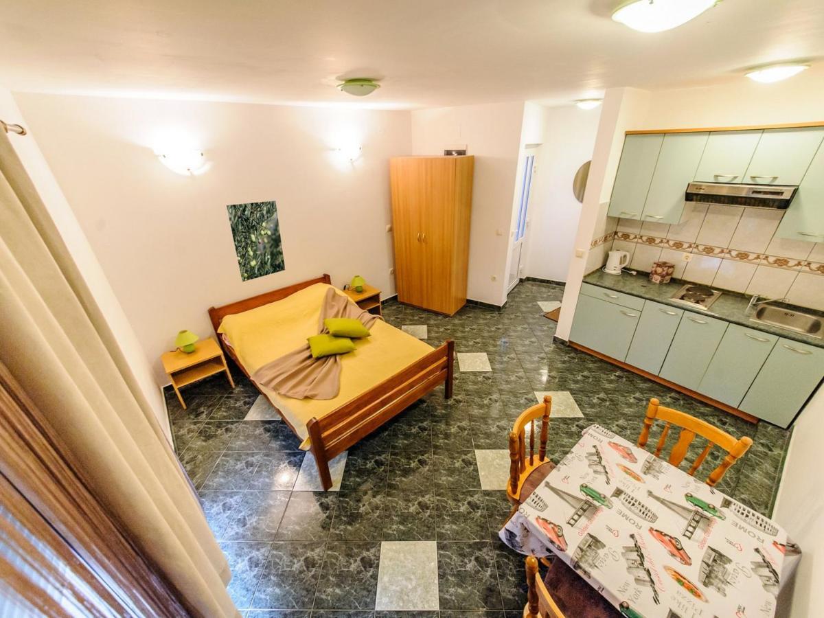بوسيدارجي Apartments & Rooms Lucie المظهر الخارجي الصورة